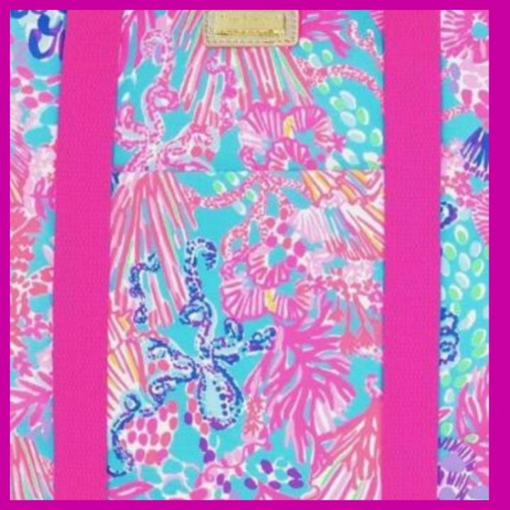 Lilly Backpack Cooler! - Picture 4 of 8